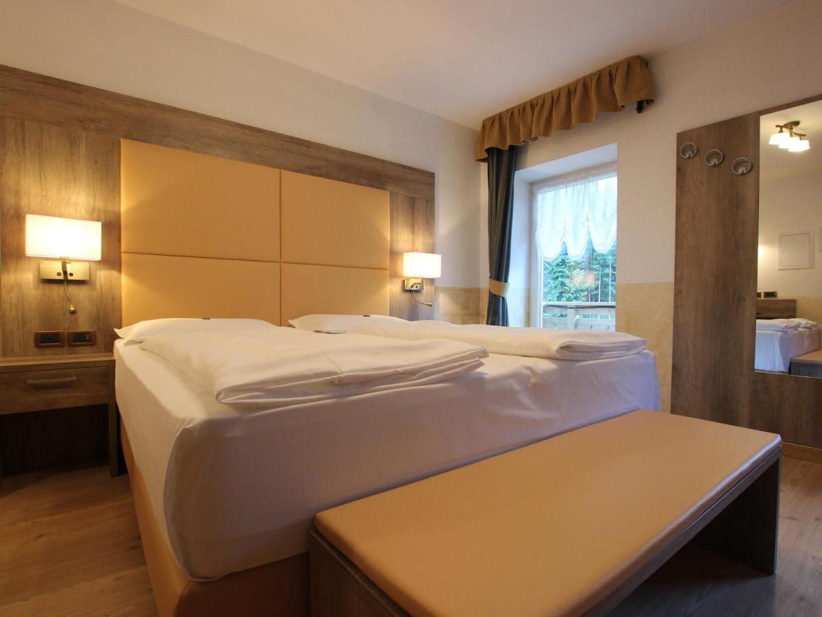Hotel Rosalpina Soraga Kültér fotó